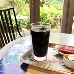 1階のカフェコーナーにてアイスコーヒー350円(2019.8月上旬)