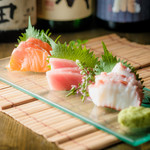 ★マグロ・サーモン・ホタテ・〆鯖・真ダコ等の単品お造りもございます！