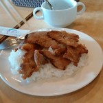 にぐるまやダイニング - 豚味噌鉄板（マズイ）