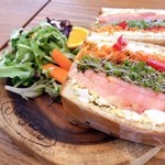 Sunny Days Monsarrat Ave Honolulu - 