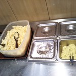 釜揚げうどん岡じま - セルフサービスのトッピング(2019年8月9日撮影)