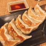 肉汁餃子のダンダダン - 肉汁焼き餃子6個460円♪