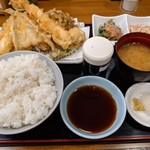 Tendon Tenya - 天ぷら盛りだくさん定食