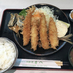 Tonkatsu To Washokuno Mise Chouhachi - 