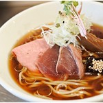 蟻塚 - ～山椒香る～炙り鰹の冷たいSOBA　900円 ”和”な雰囲気のある冷やしラーメンです。