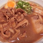 頂点 - 徳島ラーメン肉ダブル。1,000円