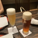 割烹 清風 - 白ビール（左）琥珀エビス（右）