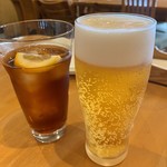 ラ・パッキア - アイスティー400円と生ビール560円