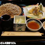 Sukiyaki Shabushabu Teppanyaki Sofu - 海老と野菜の天ぷらそば（冷）