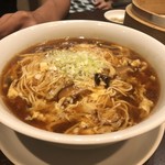 京鼎樓 - サンラータン麺