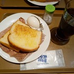 志津屋 - 私はトーストのセットを。