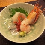 味心 すず木 - 鮃・細魚・牡丹海老のお造り。