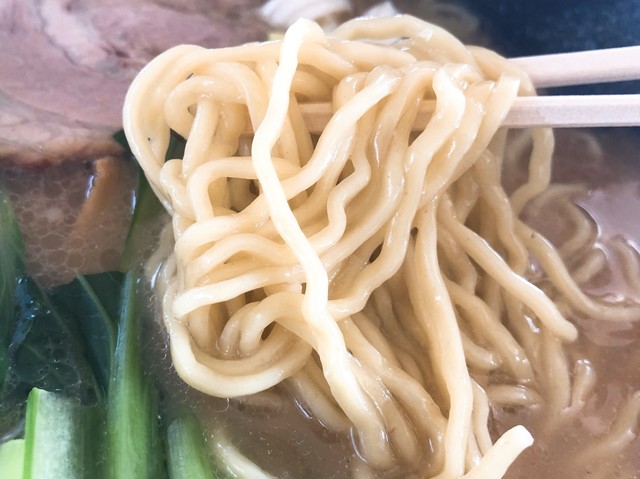 らぁ麺華宝（らぁめんかほう） - 赤湯（ラーメン）の写真