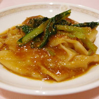 赤坂 四川飯店 - 茹でギョーザ胡麻辛子ソース