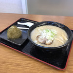 グランスパ かの苑 - 豚骨塩ラーメン＋おにぎり