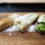 津の守坂 小柴 - 揚物　ぎんぽの天ぷら　早松茸のフライ　新銀杏素揚げ