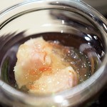 津の守坂 小柴 - 桃（白鳳）に白ワインとスイカのジュレ掛け