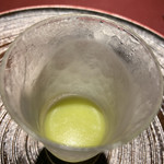 赤坂 渡なべ - 酸素ジュース（キィウイとパイン）