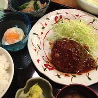 おうち - 煮込みハンバーグ