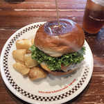 Village Vanguard DINER - テリヤキエッグバーガー 950円
                        ※ポテト&ドリンク付