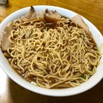 三日月軒 - 大盛りの麺はこんないっぱい！