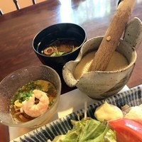 八雲 - 夏らしいたまご素麺にとろろ