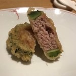 一碗水 - 苦瓜醸咸魚炸肉餅(豚の挽肉と香港くさやのゴーヤ巻き)