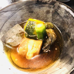 あけみ寿司	 - "夏野菜の煮物 冷たくして"
            氷も入って、今の季節には最高です！