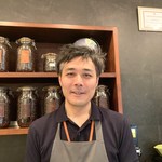 豆香洞コーヒー - 奇跡の一枚　後藤さん曰く「カウンターに入るのは5年ぶりかな」