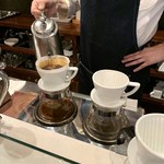 豆香洞コーヒー - 丁寧に淹れられます