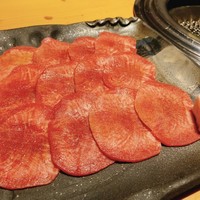 吟味屋 天満店 - タン2人前