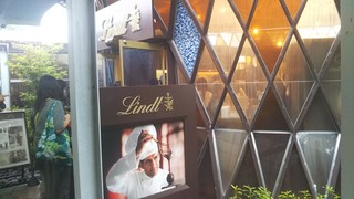 リンツ ショコラ ブティック＆カフェ - 