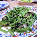 餃子は一龍 - 空心菜炒め（５８０円）