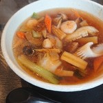 辣醤中華 味くら - 広東麺