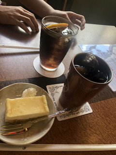 Nanashii - チーズケーキ    200円
                        アイスコーヒー400円