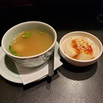 タイの食卓 オールドタイランド - スープと生春巻き