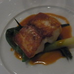 ル･クール - ポアソン／大分産ヤガラのポアレ、ソースブイヤベース