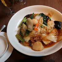 京鼎樓 HANARE店 - 海鮮焼きそば