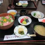 ホテルなはり　レストラン - 暫く待つと注文したネギトロ定食１３８０円の出来上がりです。