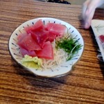 魚三酒場 - マグロぶつ