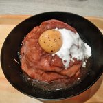 ローストビーフ星 - ローストビーフ丼（並盛り）