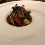 カントニーズ 燕 - 鶏肉に見立てた大豆ミートと苦瓜のスパイシーブラックビーンズ煮 