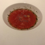 カントニーズ 燕 - レモンジュレとスイカのピューレ　バジルシードコラーゲンとミントの香り 