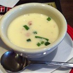 TGIフライデーズ - コブサラダセットのスープ