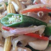 中国料理 かなめ - 海老、鶏もも、オクラと野菜のあっさり塩炒め