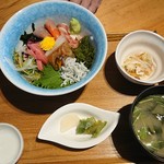 リアスキッチン - 海鮮丼