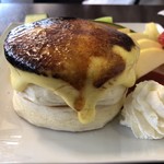 フルーツキッチン ほのか - ふわっふわのクリームブリュレ風スフレパンケーキ♫