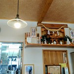 かまや食堂 - 神棚が素晴らしい。