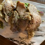 ふるぅふぃ - ラム肉の厚切りロースト