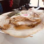 ラーメン そばよし - チャーシューメン横から